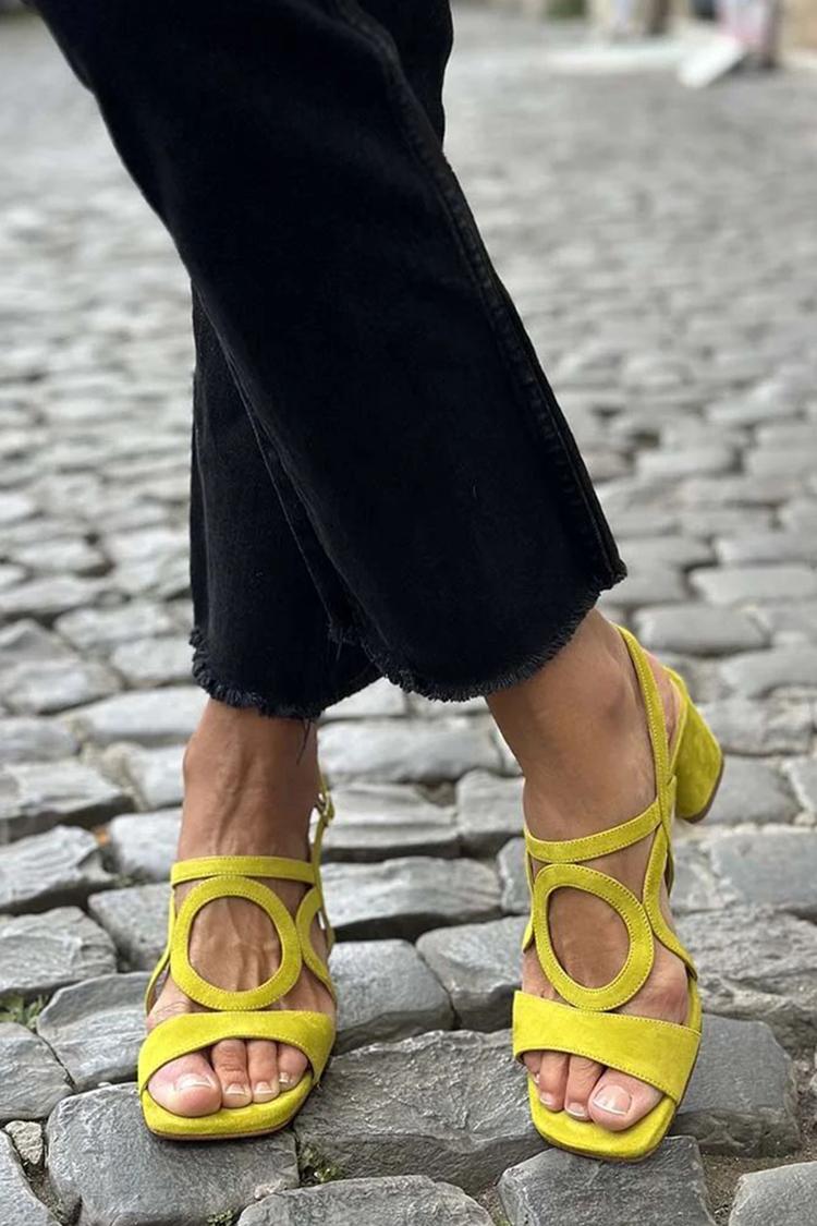 Sandalias con punta cuadrada y corte redondo