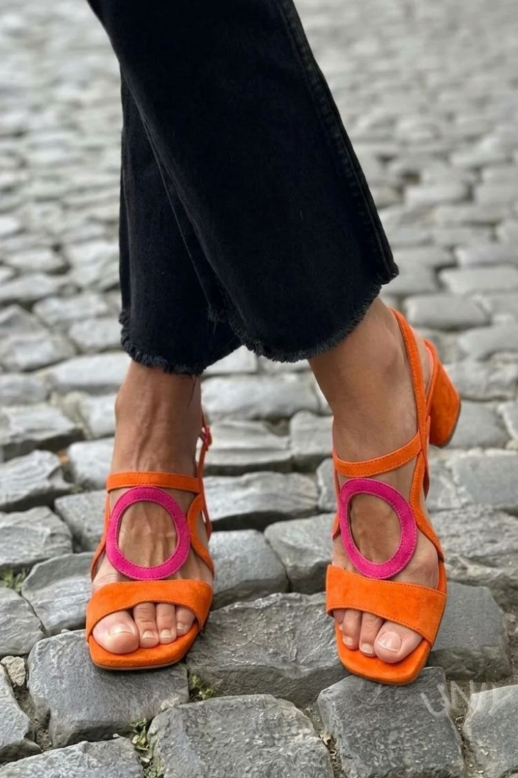 Sandalias con punta cuadrada y corte redondo