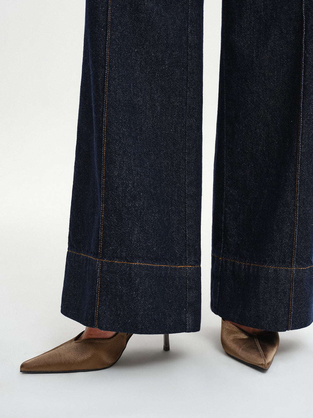 Mía™ | VAQUEROS DE PIERNAS ANCHAS